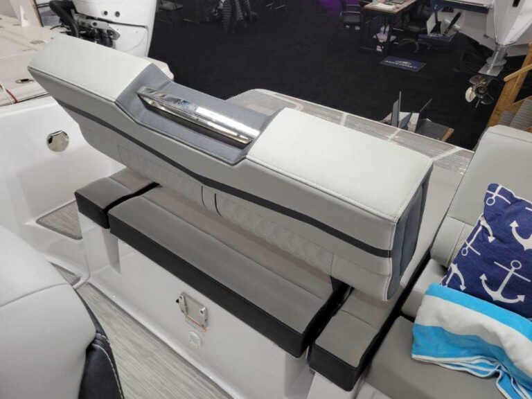 2026 Monterey Elite 25 Stern Drive US-RGFEE104J526 [photo 25]